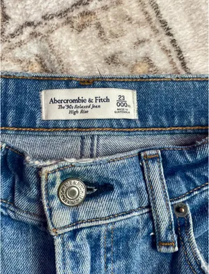 Abercrombie 90s Relaxed Jeans thumbnail 2