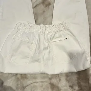 Zara Women's Size 10 White Baggy Fit Paperbag Ankle Jeans See Pics For Wear thumbnail 10
