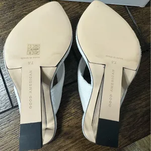 Good American white clear block heels thumbnail 7