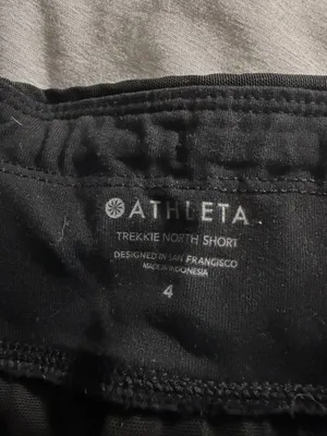Athleta Shorts Black thumbnail 4