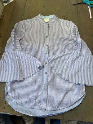 Anthropologie Maeve Size 2 XS Bell-Sleeve Poplin Buttondown Shirt thumbnail 2