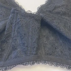 Victoria's Secret Bralette Women Large Black Lace Rhinestone No-Wire NEW‎ thumbnail 2