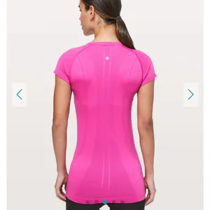 Swiftly Tech Short Sleeve Crew in Sonic Pink Size 6/8 thumbnail 3
