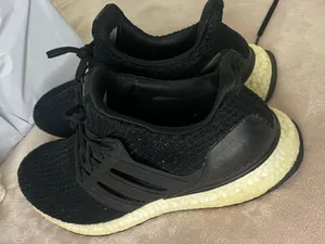 Adidas UltraBoost Mens Size 9.5 Running Shoes Core Black thumbnail 4