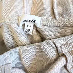 Aerie Sunrise Lightweight Cotton Joggers in Beige Small thumbnail 8