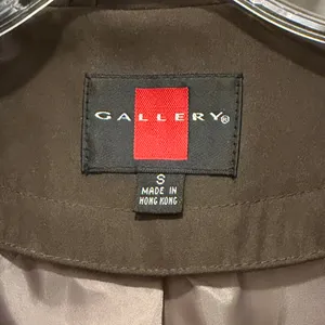 Gallery Vintage unisex Long Tan Jacket Trench Coat cottagecore granny grandpa thumbnail 3