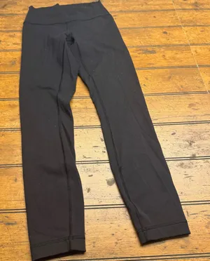 Lululemon Align High Rise Black Cropped Leggings Yoga Athleisure Women‎ thumbnail 1