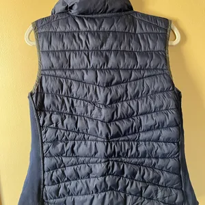 Quilted Reversible Vest in Olive green and Blue thumbnail 10
