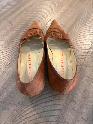 Vintage Walter Steiger Tan Suede Pointed Toe Buckle Pumps Size 7.5 Made in Italy thumbnail 3