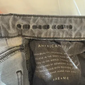 1612‎ | American Eagle Super Hi-Rise Distressed Jegging Jeans Grey Womens 6 Reg thumbnail 6