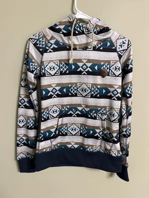 Burton DryRide Womens Snowboard Hoodie Jacket Size XS Tribal Print Thumb Holes thumbnail 1