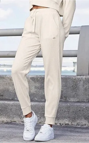 Alo Muse Sweatpants Ivory Cream Beige Stretchy High-Rise Waist Sweats Joggers L thumbnail 1