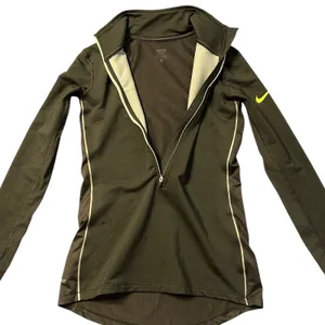 Nike Pro‎ Hyperwarm Womens Small Black Volt Yellow Half Zip Training To thumbnail 5