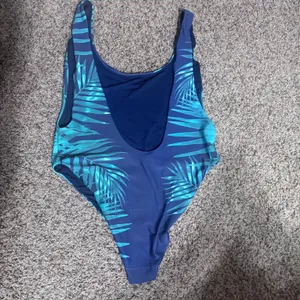 Aerie Womens XXL Blue Tropical Palm Leaf One Piece Swimsuit Cheeky High‎ Cut thumbnail 2