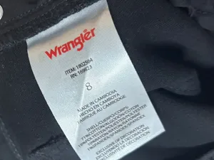 Wrangler black high rise bootcut jeans size 8/29 thumbnail 7