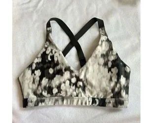 aerie sports bra thumbnail 1