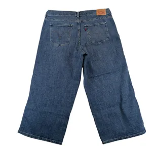 Levis Classic Wide Leg Crop Jeans Womens 16 Medium Wash Blue High Rise thumbnail 2