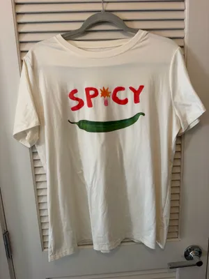 Spicy graphic tshirt White Size M/L thumbnail 1