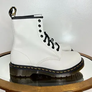 DR.Martens 1460 Lace Up Boots in White Smooth Leather US 8 thumbnail 7