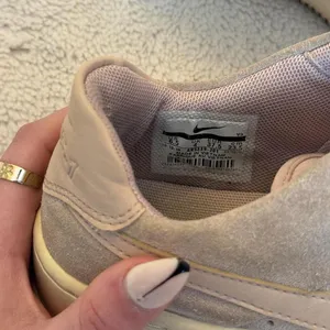 Nike | Air Force 1 Sage Low Blush Pink Platform Sneakers thumbnail 2