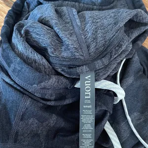 Vuori Halo Essential Camo Black Hoodie Size Small thumbnail 3