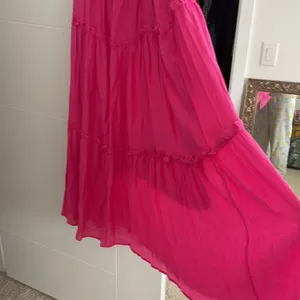 Gorgeous talulah maxi dress in hot pink gauze in excellent cond thumbnail 3