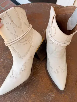 Dingo Andrea Women's Western Cowboy Fashion Boots sz 9- worn once thumbnail 3