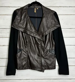 209 WST New York Vegan Leather Moto Jacket Size 8 thumbnail 1