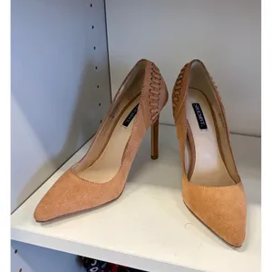 ShoeMint Tan Suede Pointed Toe Pumps Whipstitch Heel Detail Camel Stiletto‎ 9.5 thumbnail 4