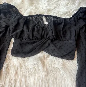 Lucy in the Sky Long Sleeve Black top thumbnail 1