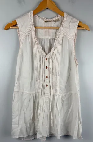 Anthropologie holding horses white red thread texture sleeveless top size 6 thumbnail 1
