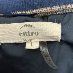 Entro Women Navy Blue Tan Southwestern Geometric Quilted Puffer Vest J8776 Large thumbnail 4