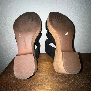 Clarks Collection Self-Attached Sling Back Cork Platform Wedge Sandal Shoes Size 7 thumbnail 8