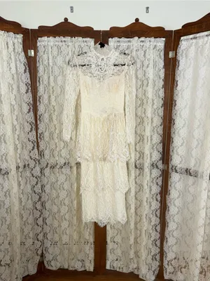 Pretty Vintage 90s Jessica McClintock Tea Length Lace Wedding Dress thumbnail 3
