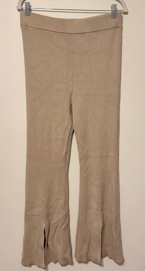 Abercrombie & Fitch Beige Ribbed Knit Flare Wide Leg Slit Pants Size Large thumbnail 1