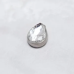 Vintage Pendant Clear Teardrop Shape Gem Set In Silver Tone thumbnail 3