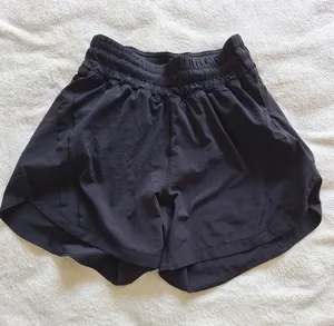 LULULEMON Black Hotty Hot Lined Running Shorts Women's Size 2 Inseam 4.5 thumbnail 1