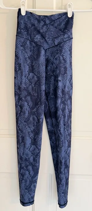 OFFLINE by‎ Aerie Real Me High Rise Snake Print Leggings Size Small thumbnail 1