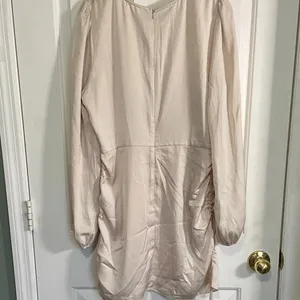 Le Lis Cream Collection Dress thumbnail 5
