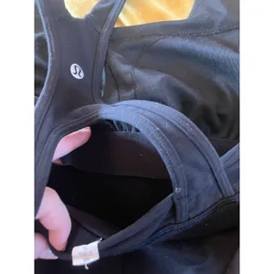 Lululemon Women's Black Tank Top Size 6 thumbnail 5