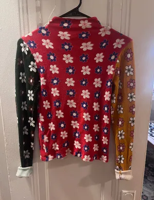 Urban Outfitters long sleeve thumbnail 1