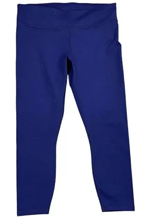 Fabletics Athletic Wear Cropped Pants Medium thumbnail 1