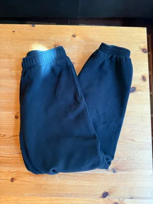 Aritzia Mega Fit Sweatpants thumbnail 1
