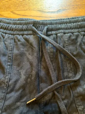 Athleta Farallon Shorts Dark Camo thumbnail 3