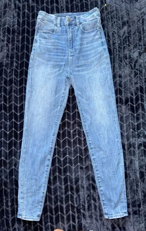 American Eagle‎ Women's Jeans Hi-Rise Next Level Stretch Denim Sz 4 thumbnail 1