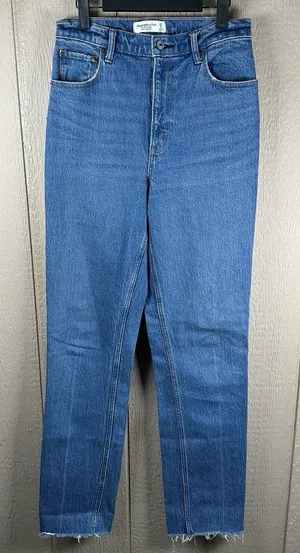Abercrombie & Fitch 90s Straight Ultra High Rise Jeans Womens 28/6XL Medium Wash thumbnail 1