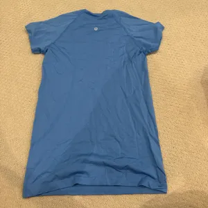 Lululemon thumbnail 2