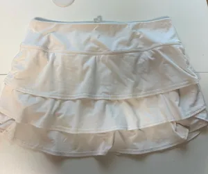 Athleta Ruffle Skort Women Medium White Tiered Tennis Golf Active S/983302-02 thumbnail 1