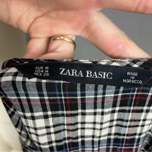 Zara Plaid Dress Shirred Smocked Long Sleeve V-Neck‎ Midi Women Size Medium thumbnail 17