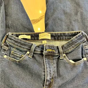 Universal Thread Deep Blue High Rise Wide Leg Jeans 6 thumbnail 4